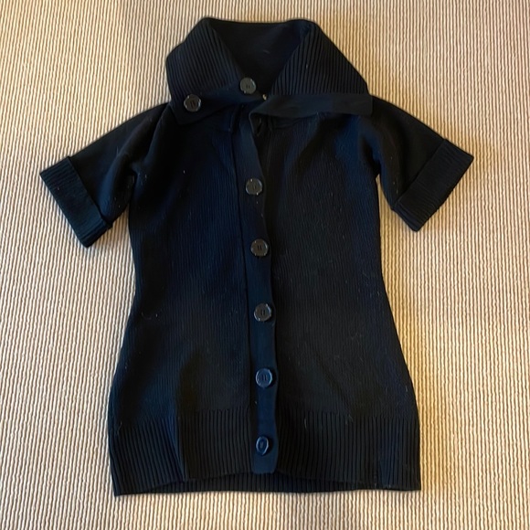 Guess Sweaters - Guess black chunky knit short sleeve sweater